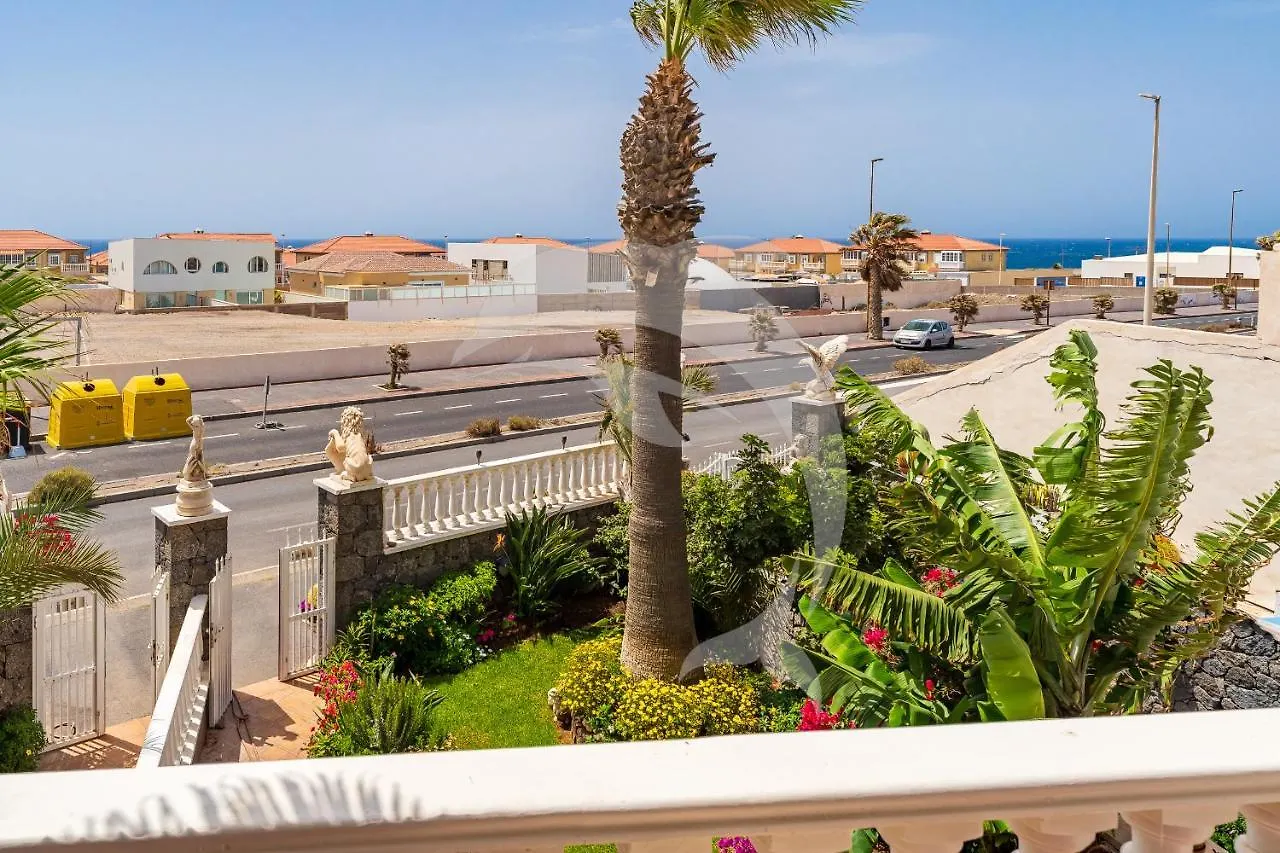 אל מדאנו Apartamentos Los Delfines 0*, אל מדאנו ספרד