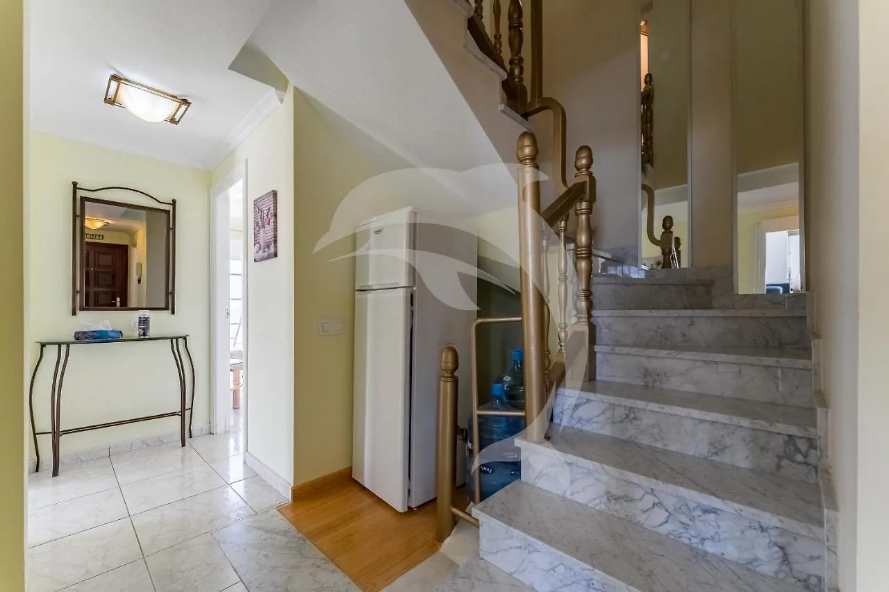דירה אל מדאנו Apartamentos Los Delfines